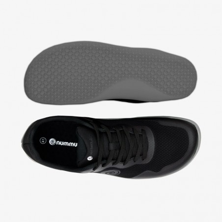 Nummulit Empúries: Minimalist sports shoes. Black color with grey outsole. Barefoot performance and style